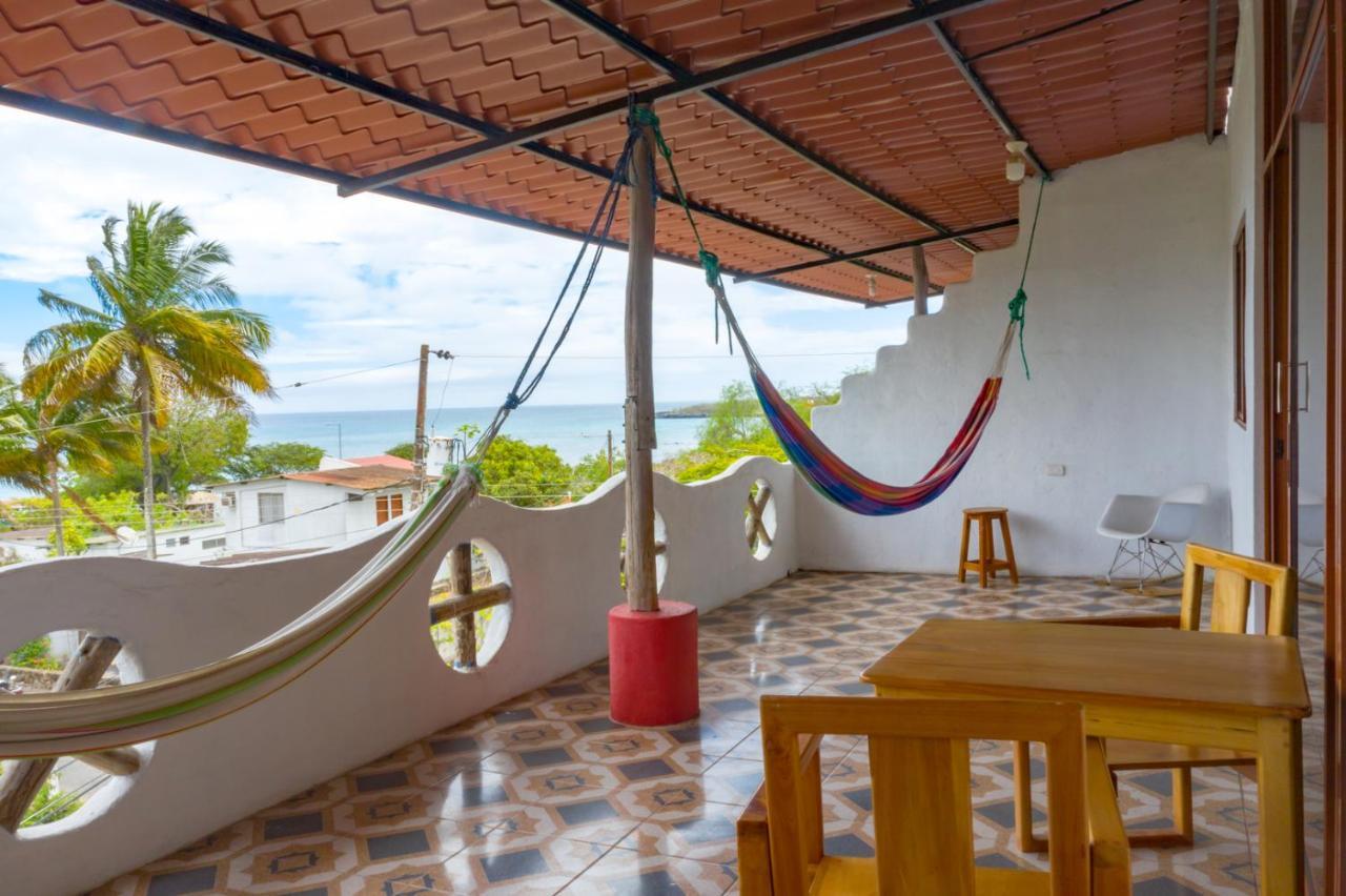 Royal Galápagos 2*